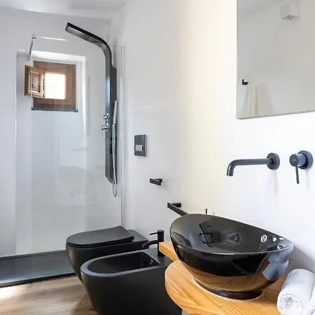 Guest house Iancura - Di Design A Salina