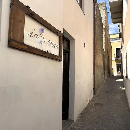 Iancura - Di Design A Salina Guest house